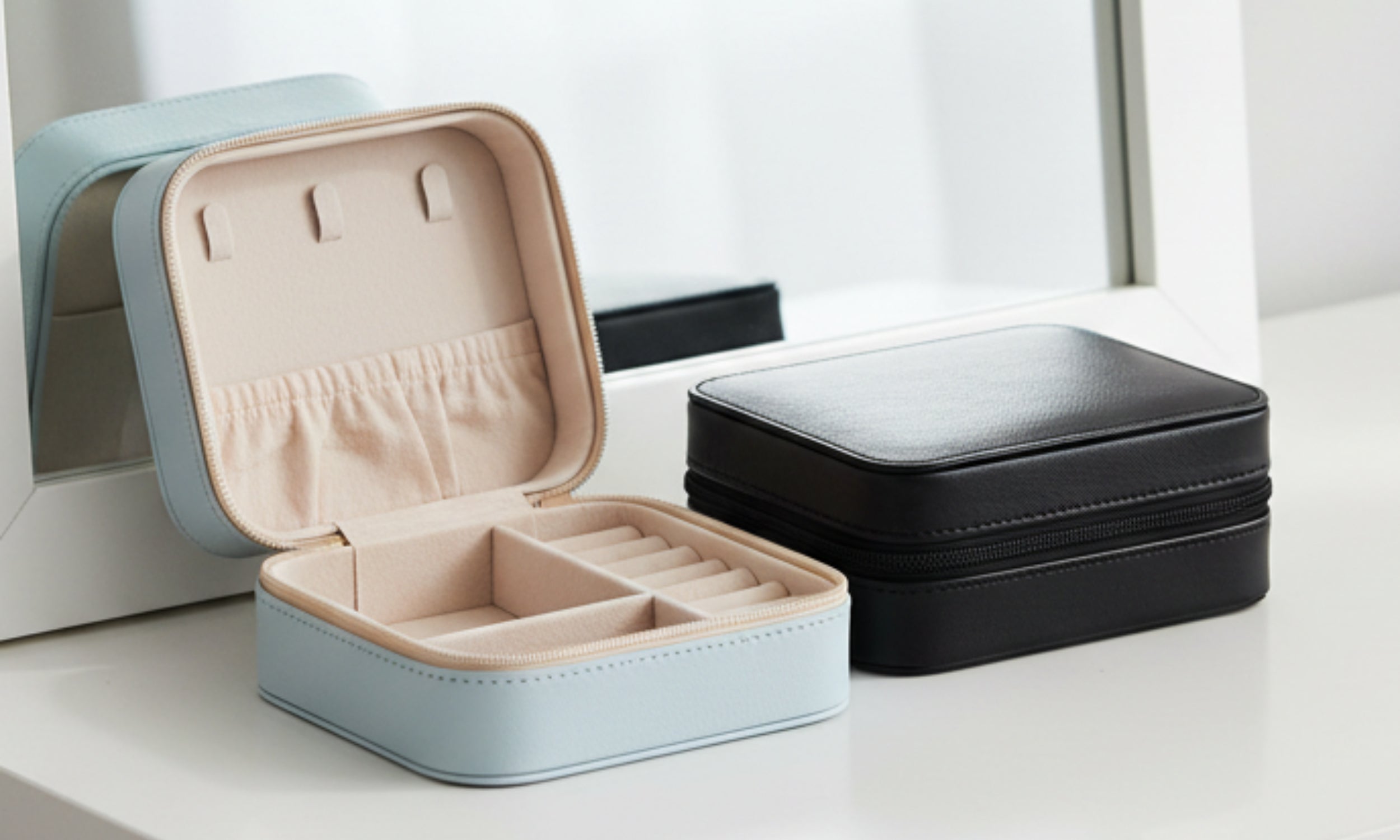 Personalised black jewellery box 