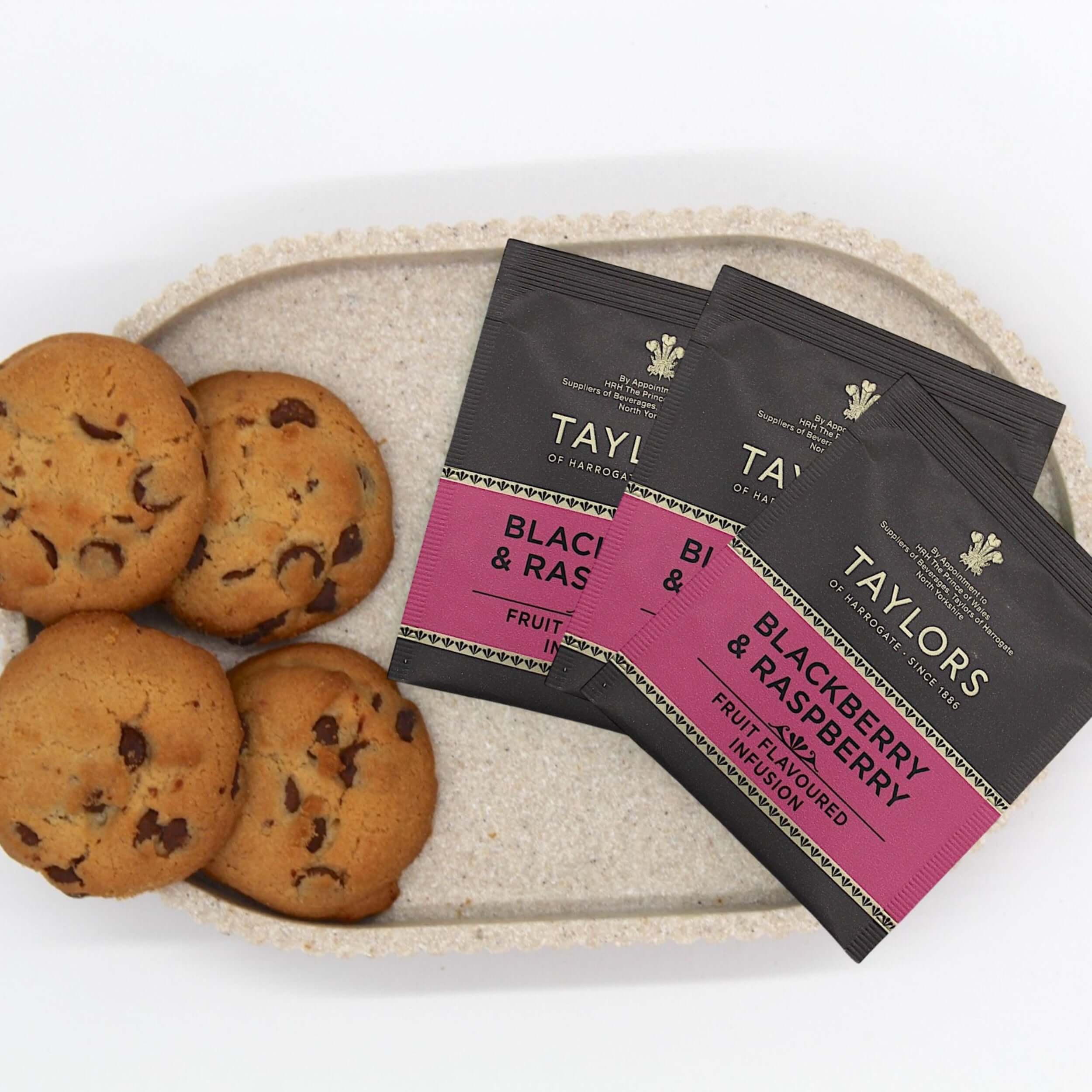 Blackberry and raspberry tea bags 