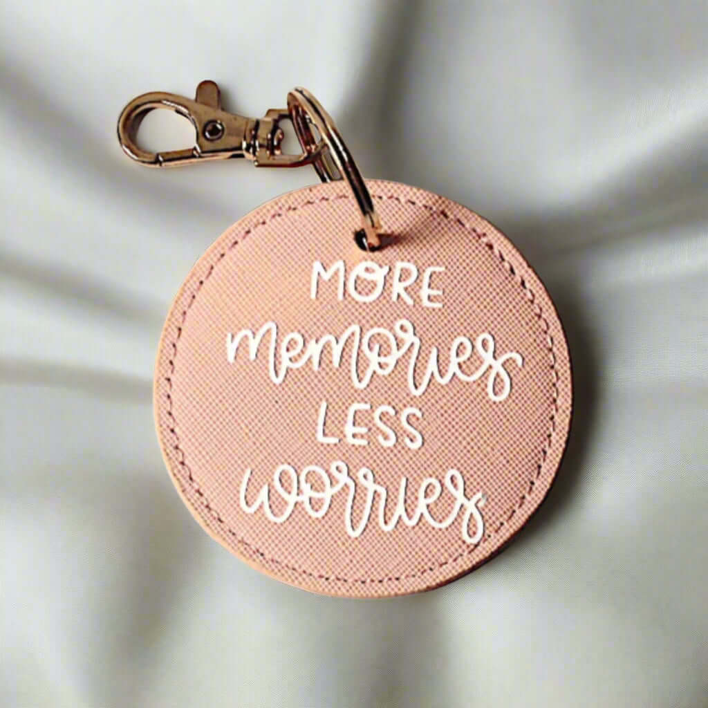 Pink keyring 'More memories'