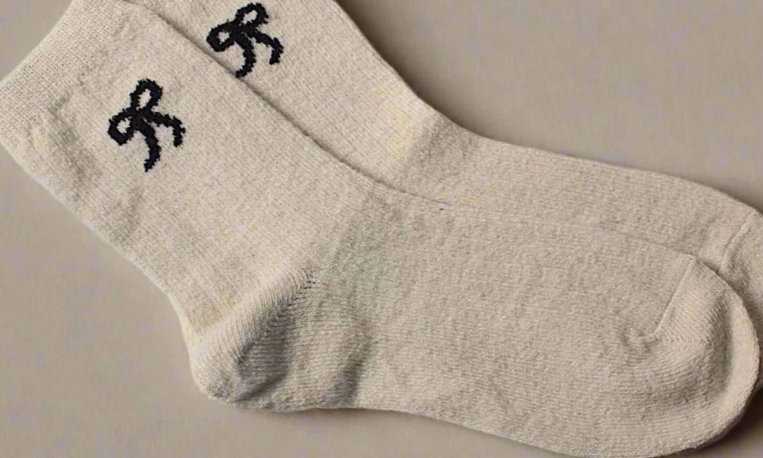 Cream Bow Wool Ladies Socks, add to your customised gift box perfect for any occasion. 