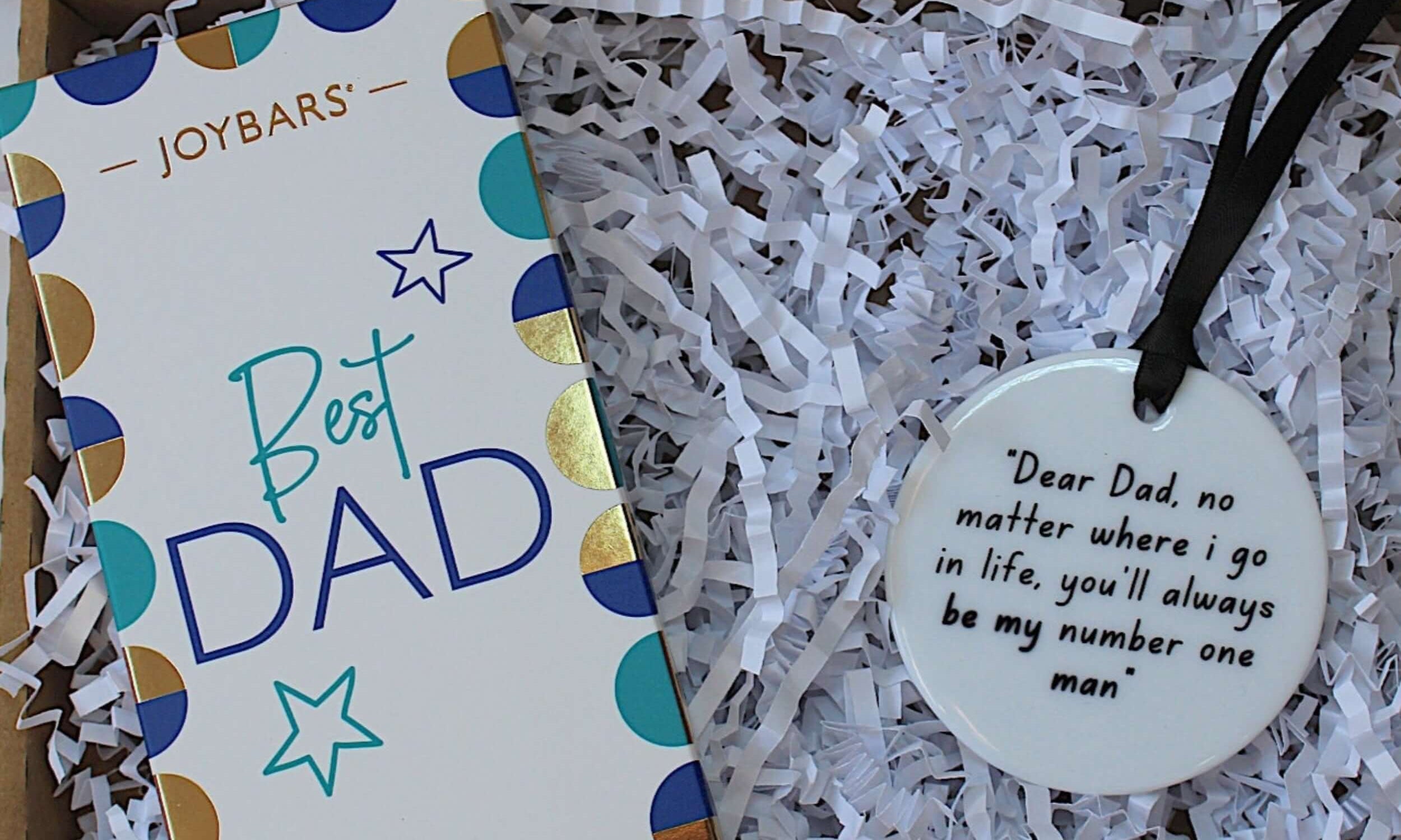 Gifting for Dad made easy, Father's Day or birthdays his letterbox gift lets him know how amazing he is. Contains Best Dad chocolate bar and a sentimental keepsake. 