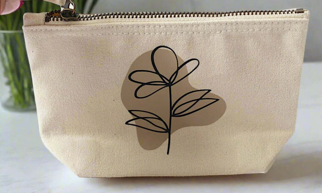Flower pouch bag